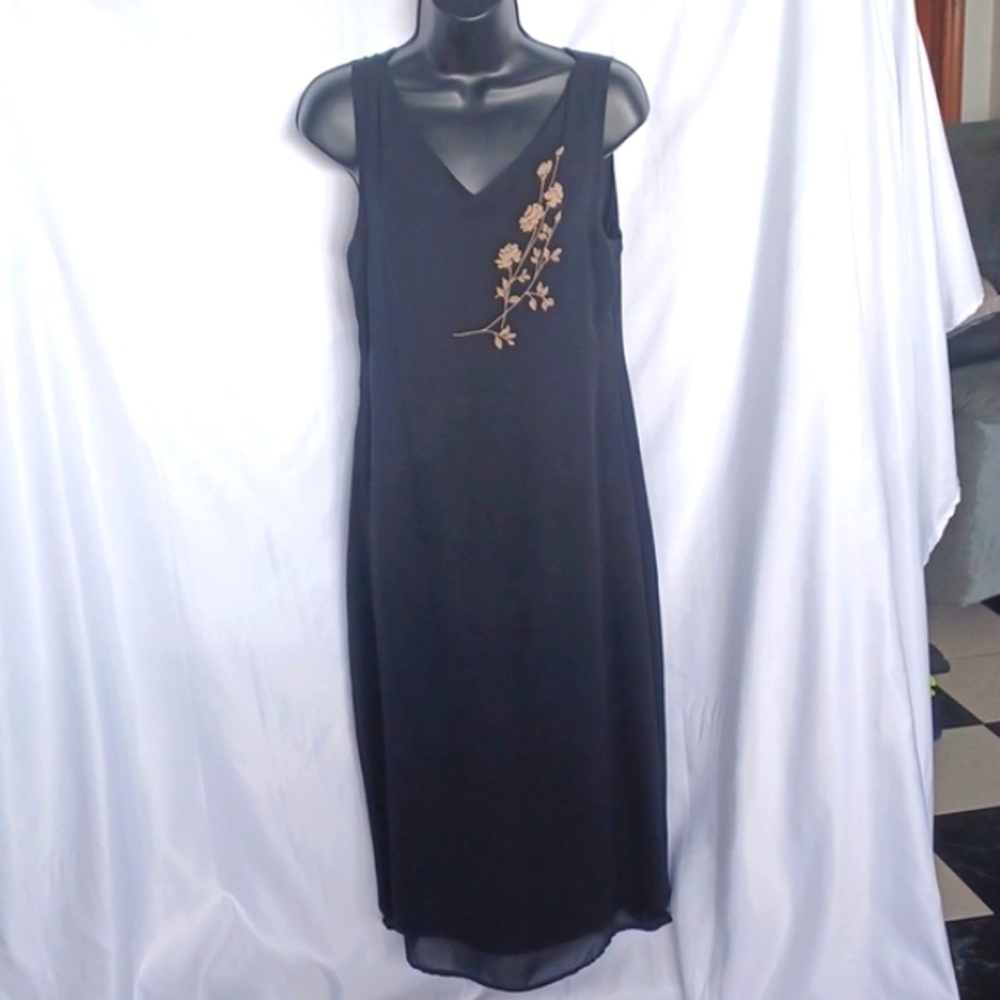 Petite Sophisticate Vintage Stunning Black Silk Maxi Dress with roses, sz 10